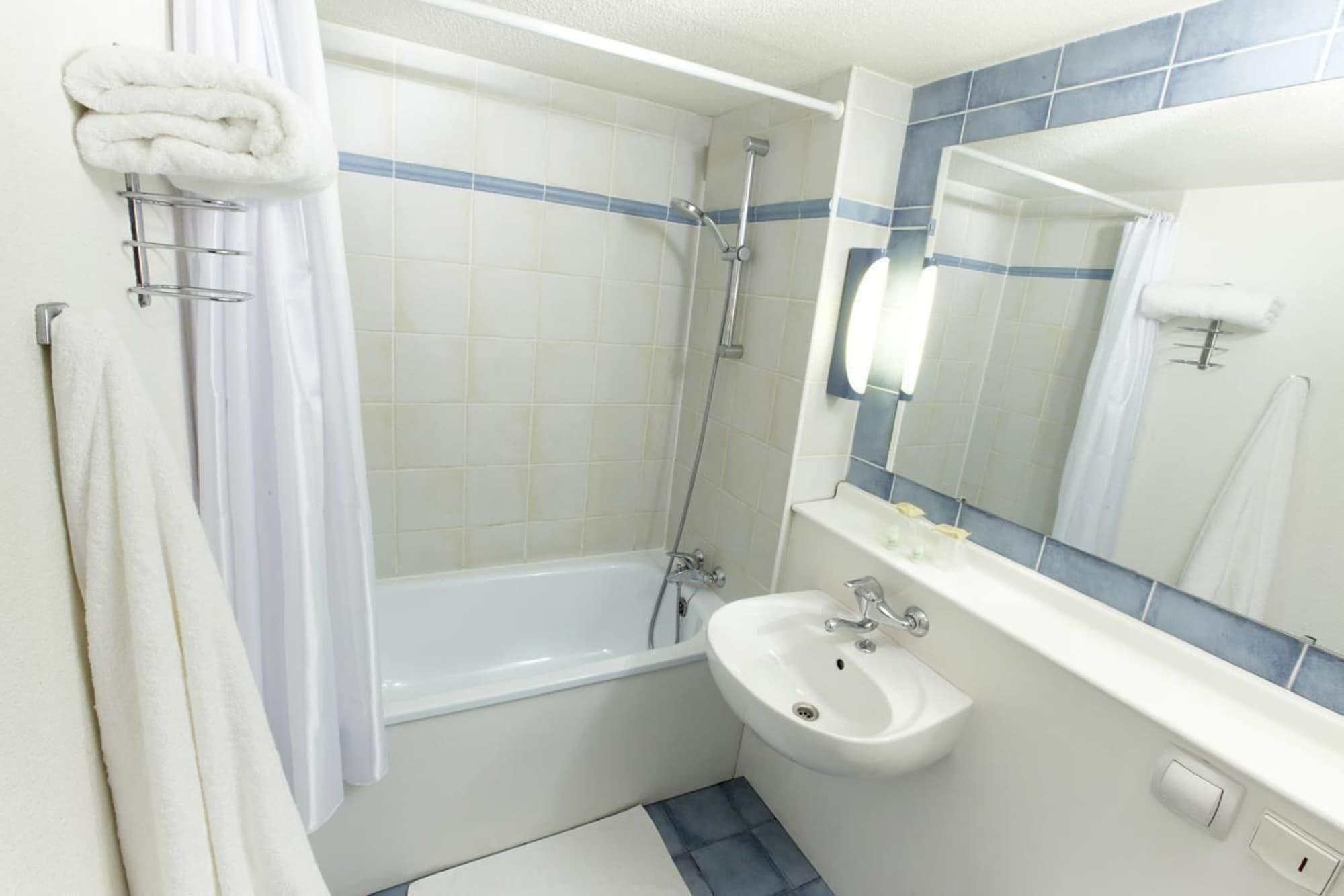 The Originals City, Hotel A Pic, Cherbourg Luaran gambar